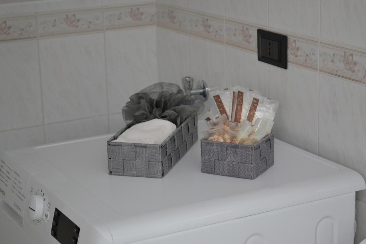 Home 2020: Come A Casa! Feel At Home! Wie Zuhause! Giussano Esterno foto