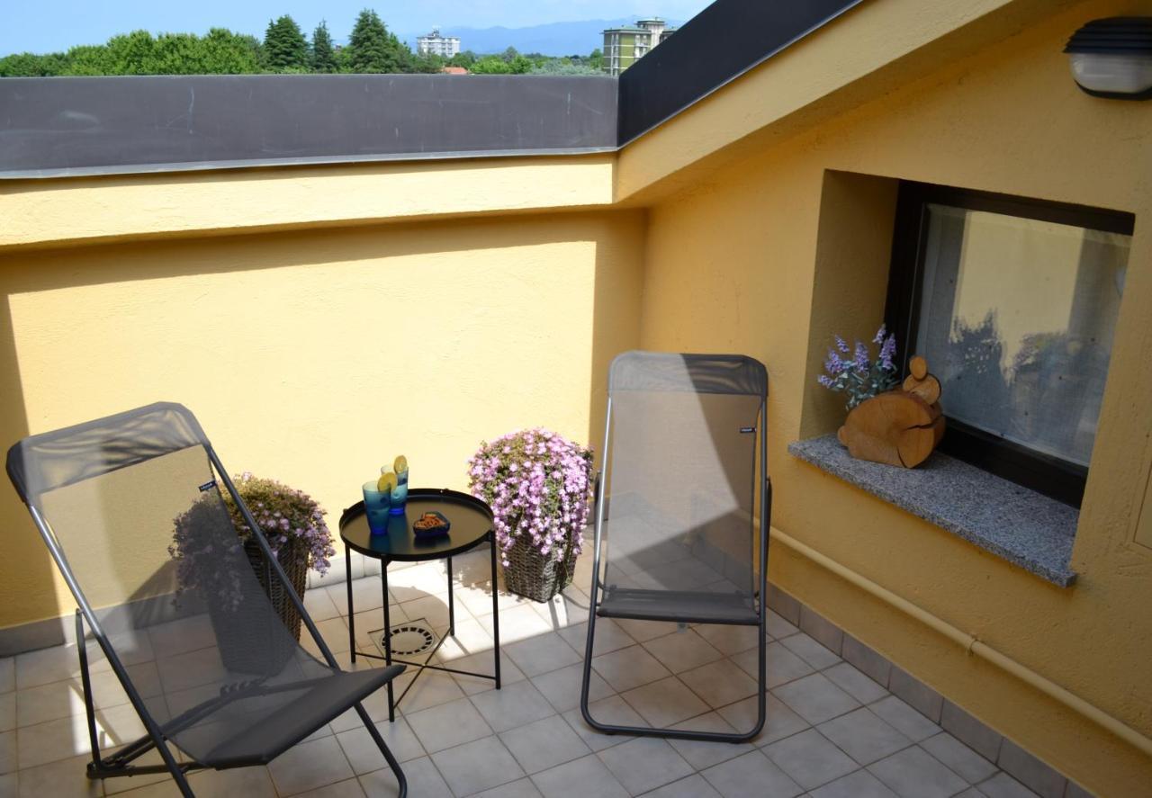 Home 2020: Come A Casa! Feel At Home! Wie Zuhause! Giussano Esterno foto